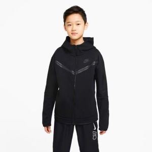 Nike  tech fleece (boys), Deep black, Medium size.